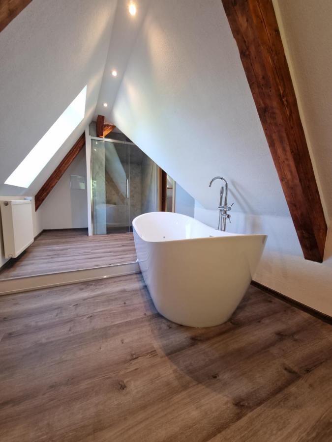 5 Sterne Bahnhoftraum, Appartement "Waldliebe" 133Qm, Grosse Terrasse 70Qm, Qr Code Scannen Fuer Virtuellen Rundgang, Premium Ausstattung Braunfels Εξωτερικό φωτογραφία